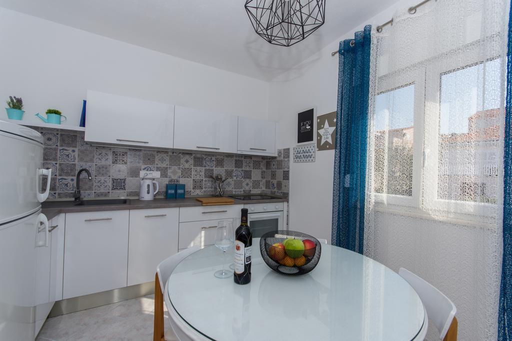 Apartment Mika1 Trogir Extérieur photo