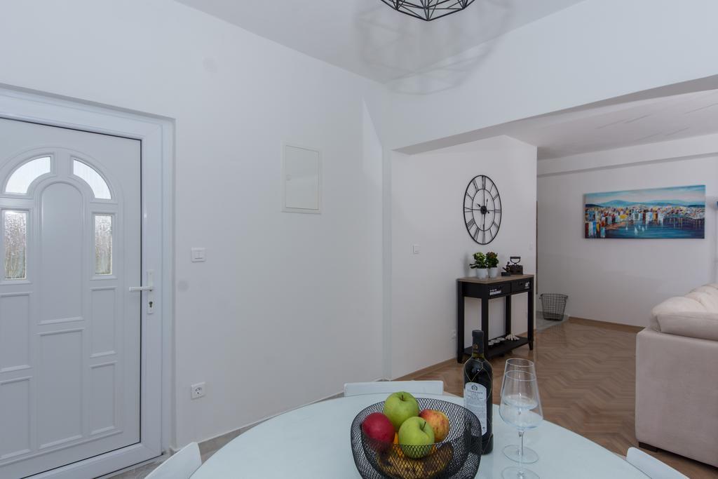 Apartment Mika1 Trogir Extérieur photo