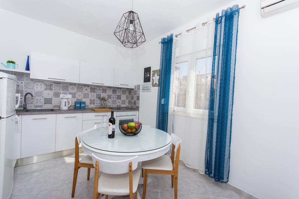 Apartment Mika1 Trogir Extérieur photo